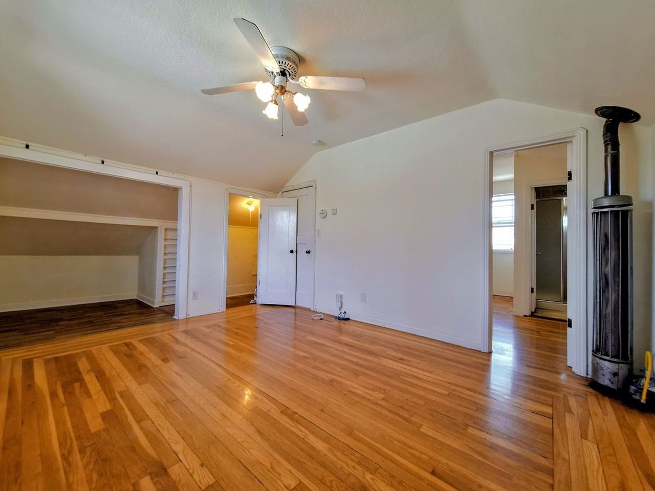 518 E Julian St - Photo 3 of 21