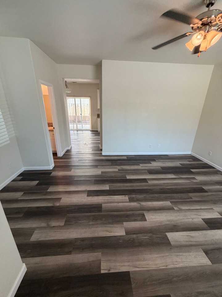 1327 Belmont Dr - Photo 2 of 22