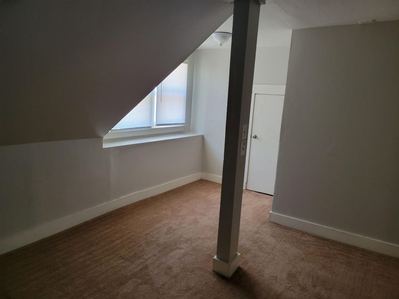 2021 Avenue D - Photo 4 of 11