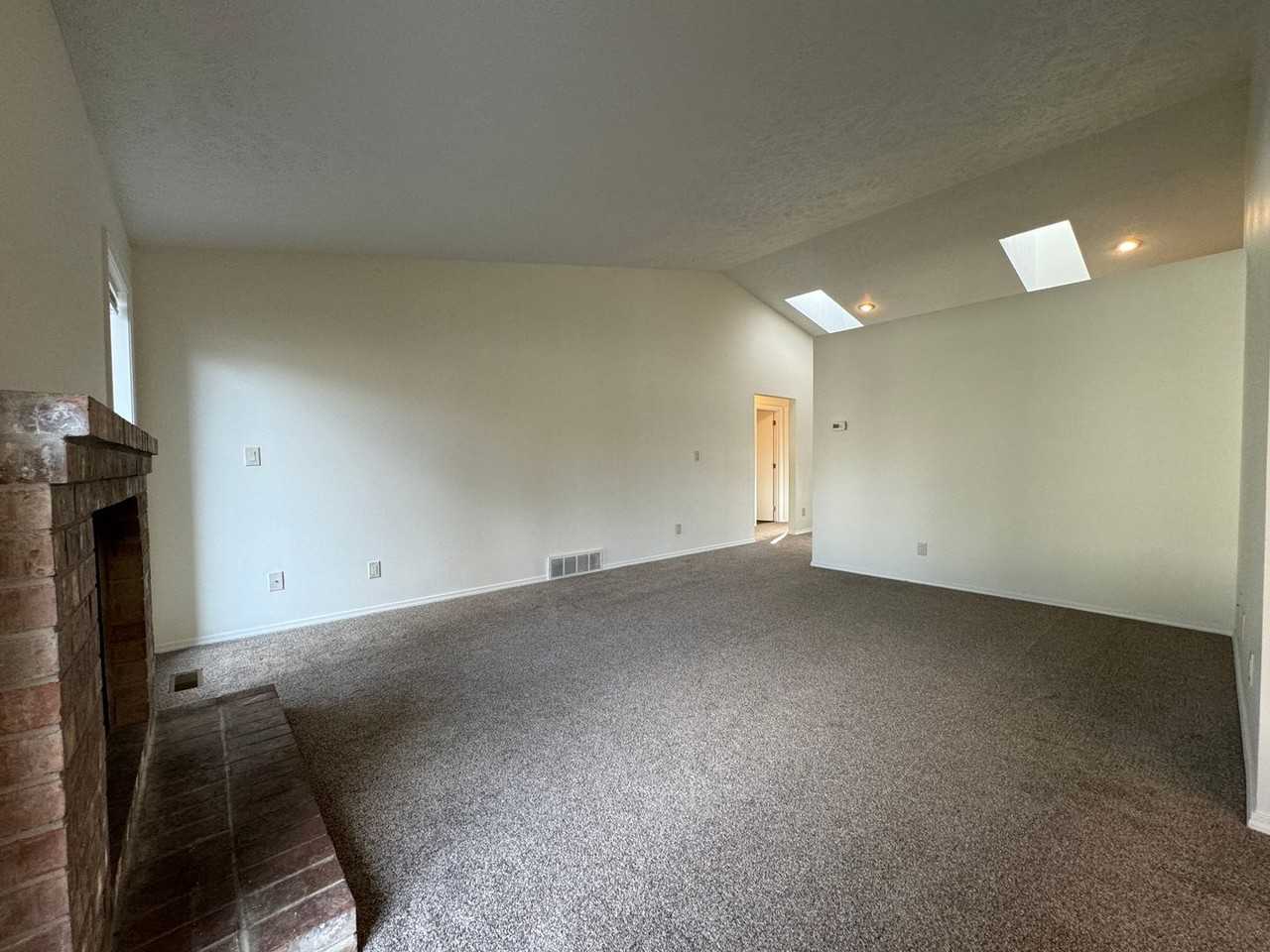 6936 N Old Fort Dr - Photo 7 of 37