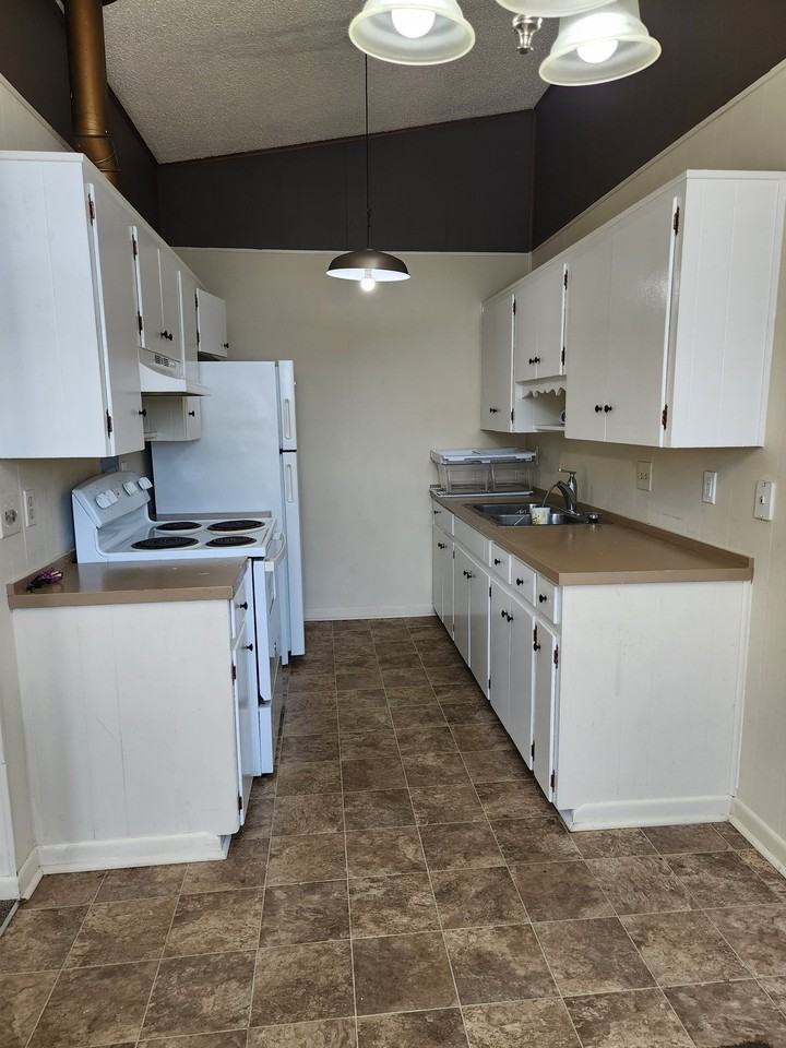 214 Sierra Madre Dr - Photo 4 of 6