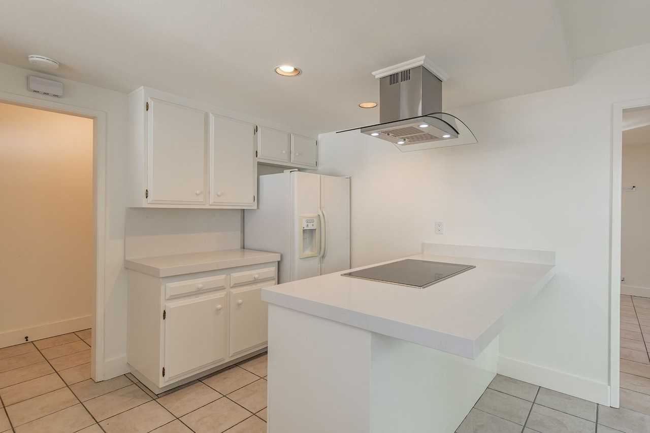 1162 Camille Dr - Photo 5 of 14