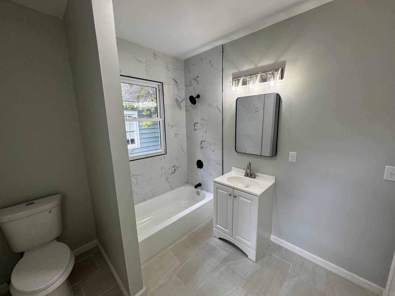 554 Bon Air St - Photo 6 of 11