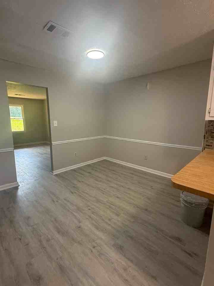 1726 Kirkland Rd - Photo 6 of 22