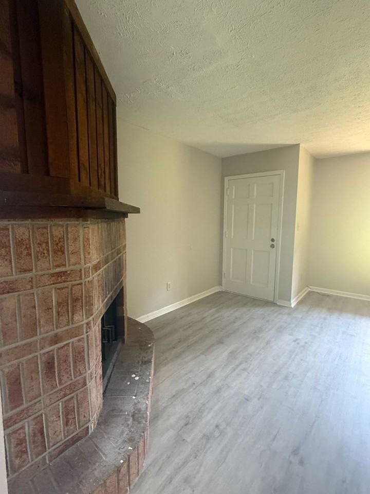 1726 Kirkland Rd - Photo 7 of 22
