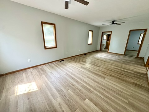 1045 2nd Ave E - Photo 2 of 9