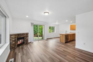 featured image of 1411 1411 - 1499 SE Roberts Drive