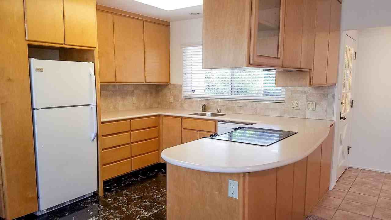 1143 Lisa Ln - Photo 4 of 15