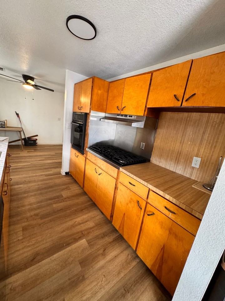 1496 Nw Almira St - Photo 4 of 12