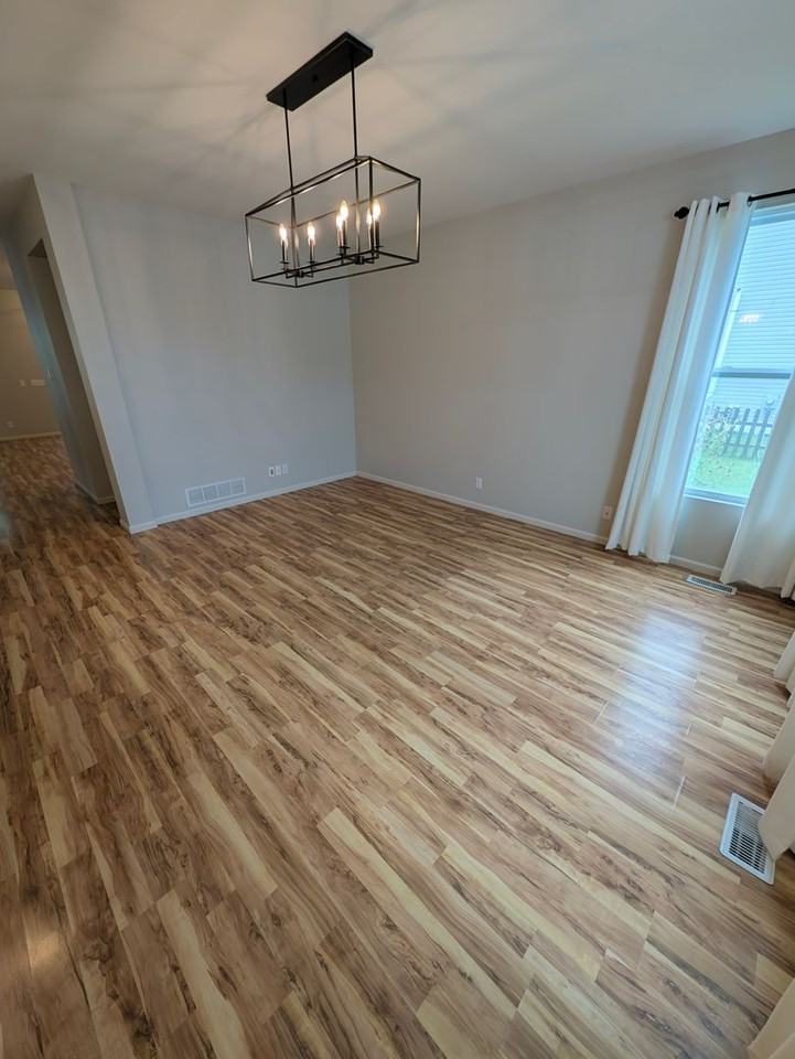 908 Mineral Dr - Photo 7 of 47