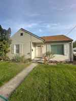 featured image of 2445 White Ave