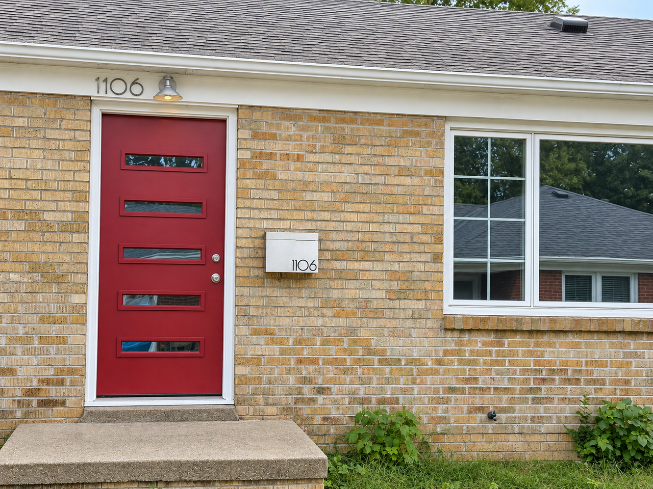 1106 N 49th Ave - Photo 2 of 23
