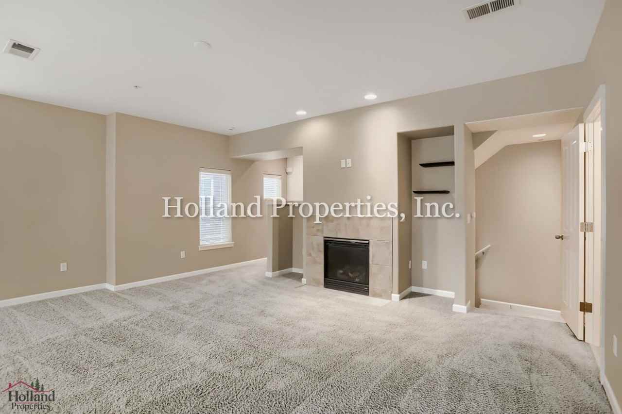 10882 Ne Red Wing Way #204 - Photo 6 of 24
