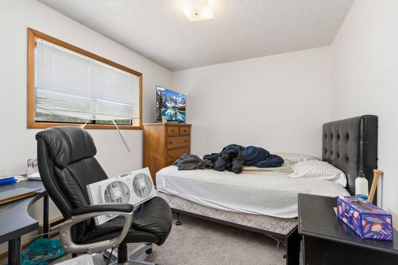 512 Strachan Dr - Photo 6 of 17