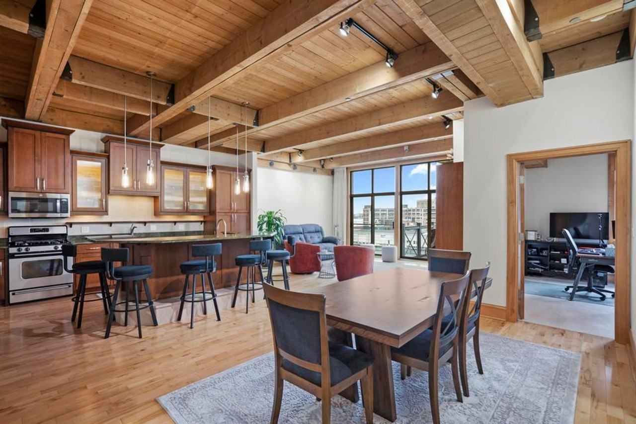 541 E Erie St #415 - Photo 2 of 29