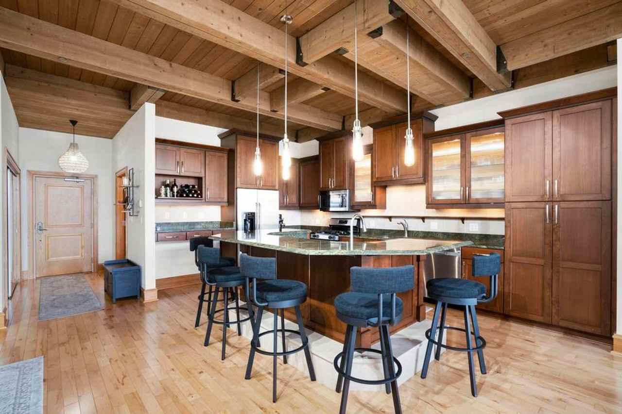 541 E Erie St #415 - Photo 6 of 29