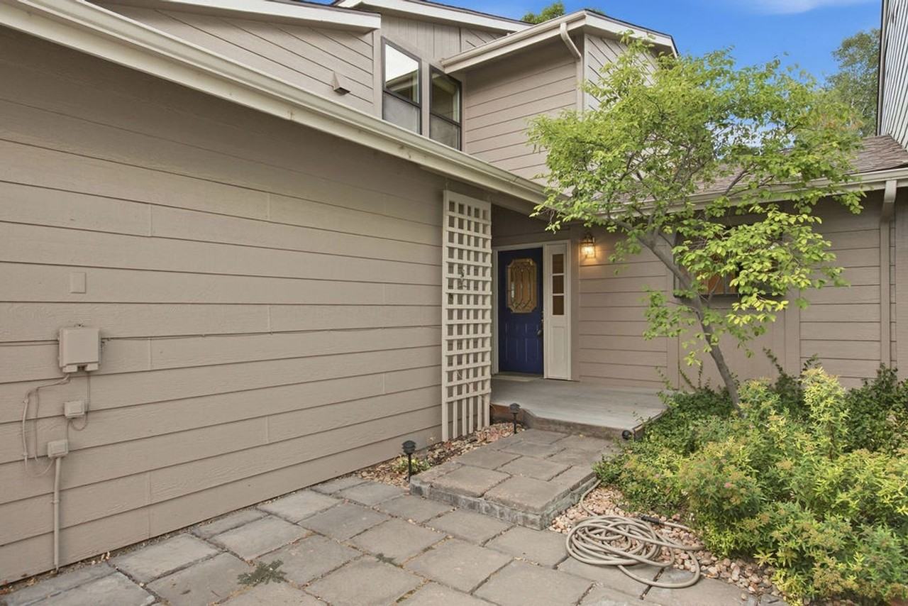 1016 Sailors Reef - Photo 4 of 41