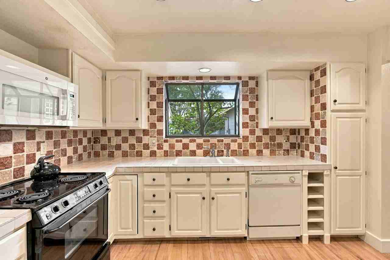 1016 Sailors Reef - Photo 7 of 41