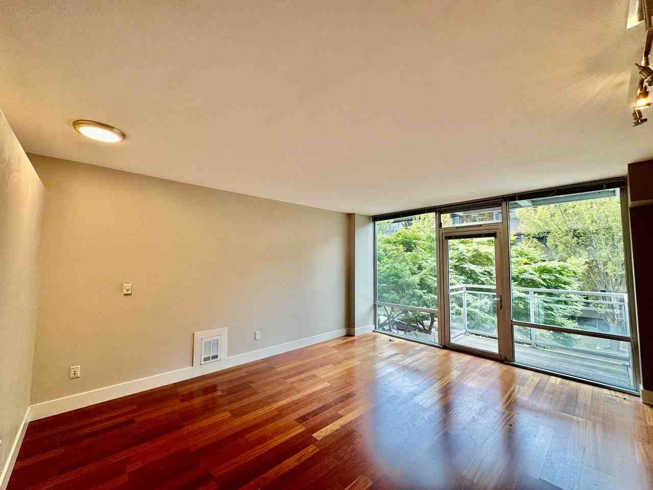 2911 2nd Ave #310 - Photo 4 of 21