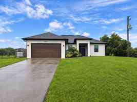 featured image of 4022 24th Ave Ne