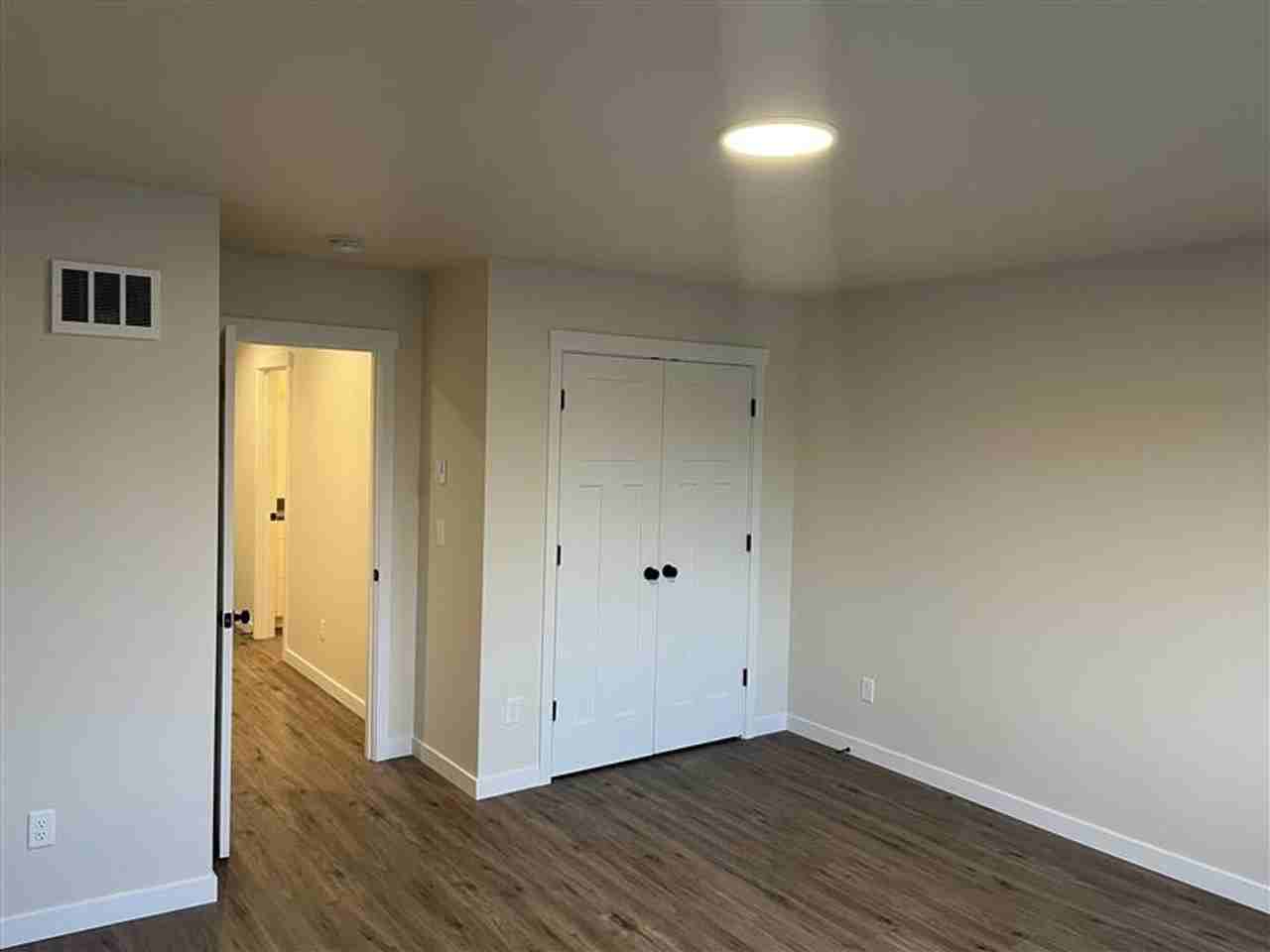 2229 Dejong Dr - Photo 7 of 8
