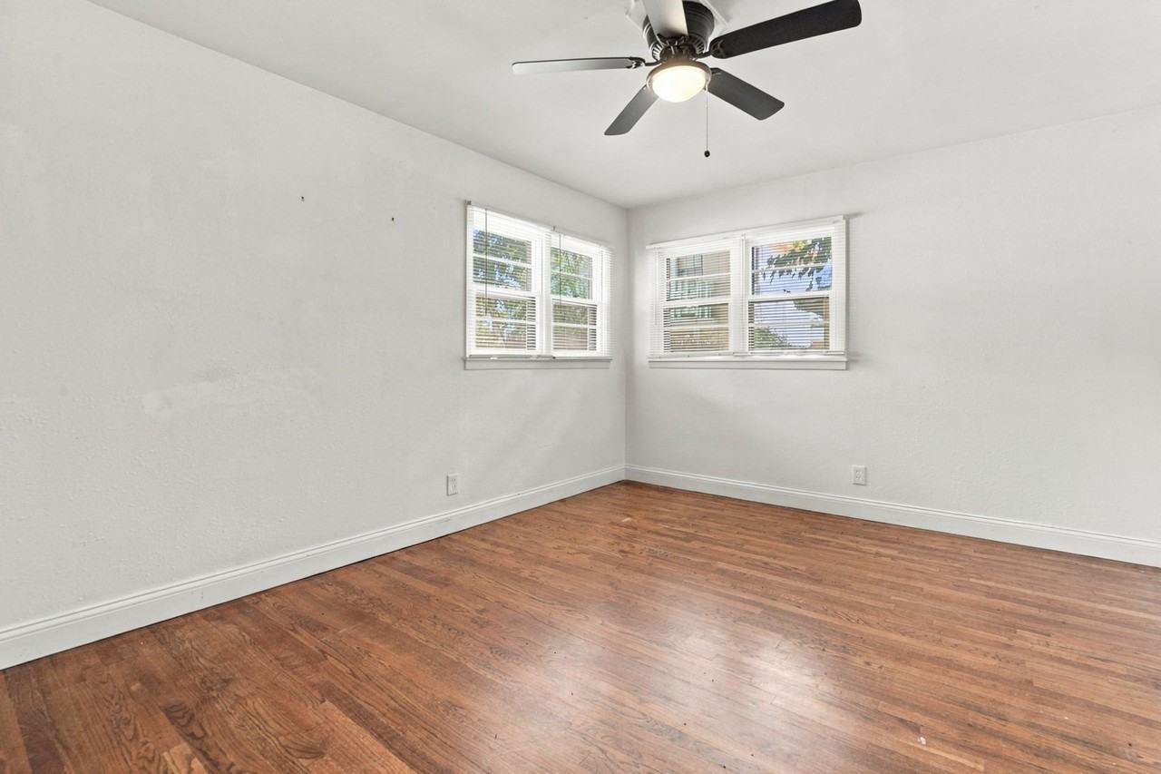 3113 3113 36th Street: Placement ONLY - Photo 2 of 11