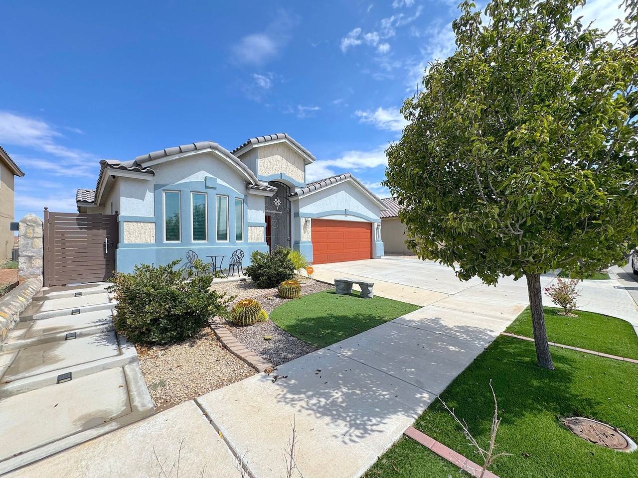 13557 Sproatley St - Photo 3 of 36