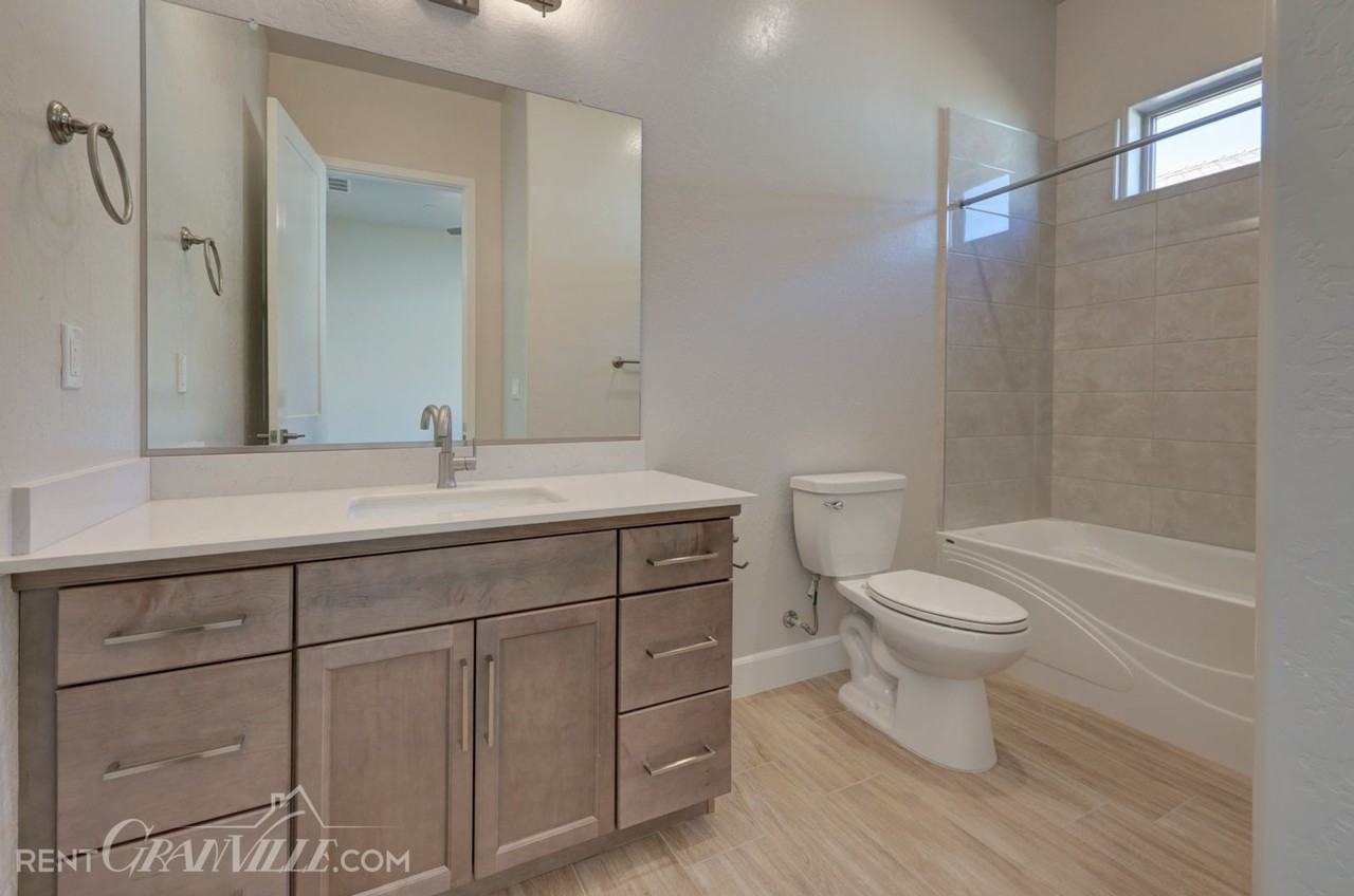 1316 E Santa Ana Ave - Photo 4 of 13