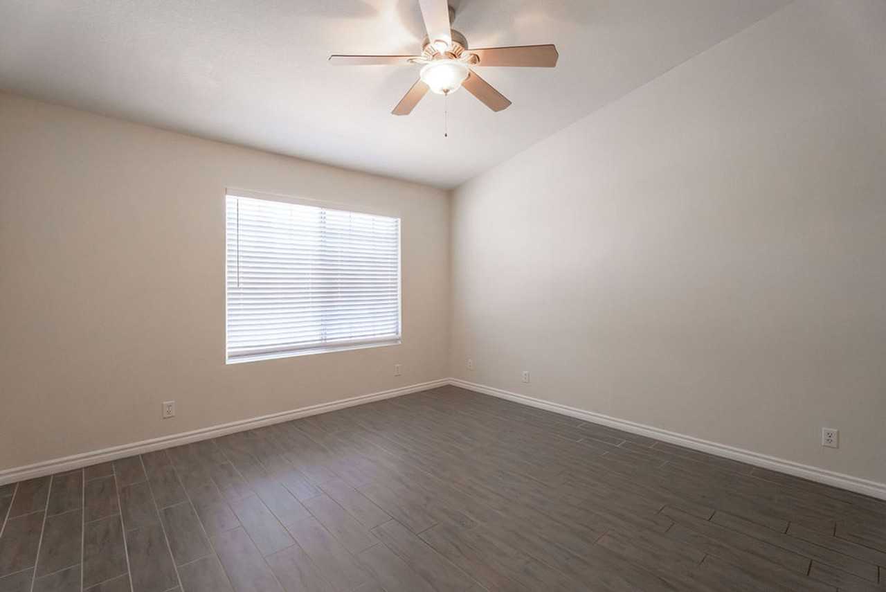 681 Quiet Stream Ct - Photo 6 of 44