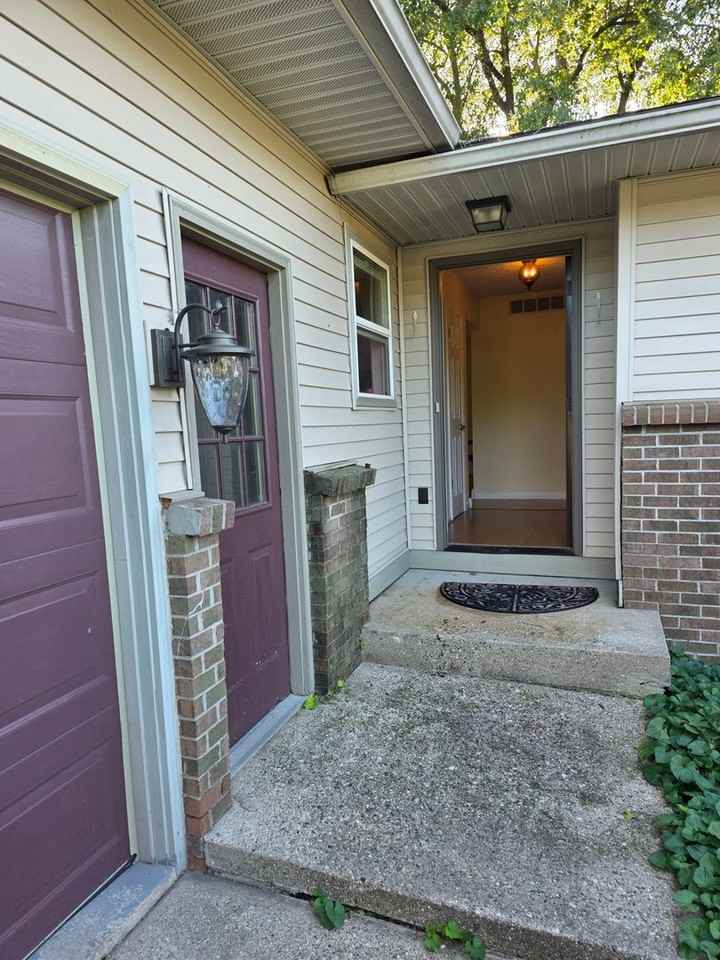 903 N State Rd - Photo 2 of 28