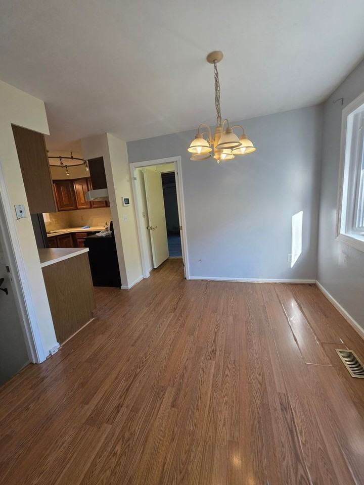 903 N State Rd - Photo 6 of 28