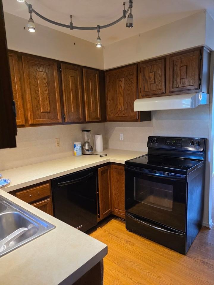 903 N State Rd - Photo 7 of 28