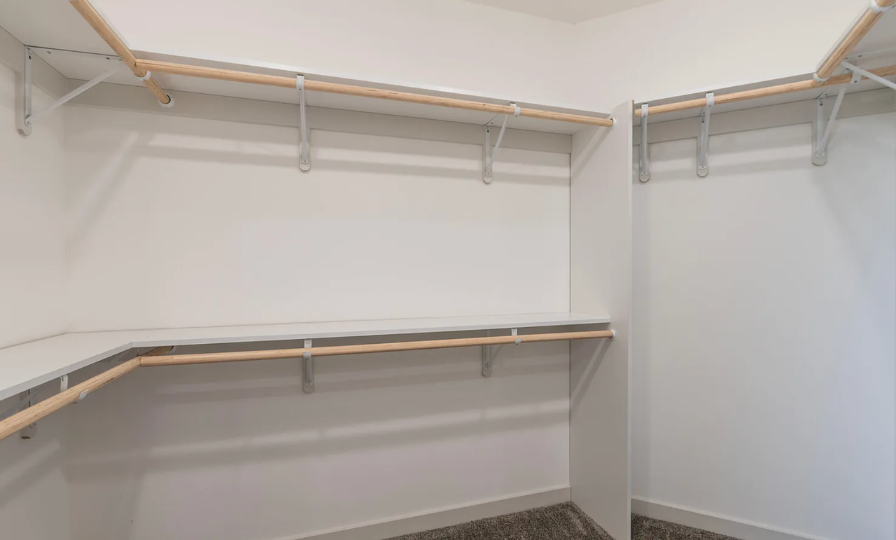 2108 Monarch Ave - Photo 6 of 12