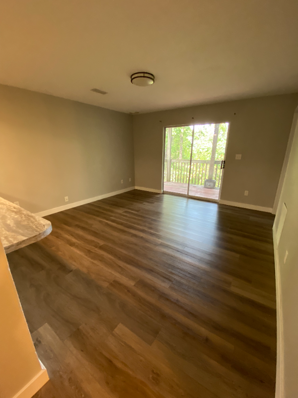 1080 Mace Rd - Photo 2 of 10