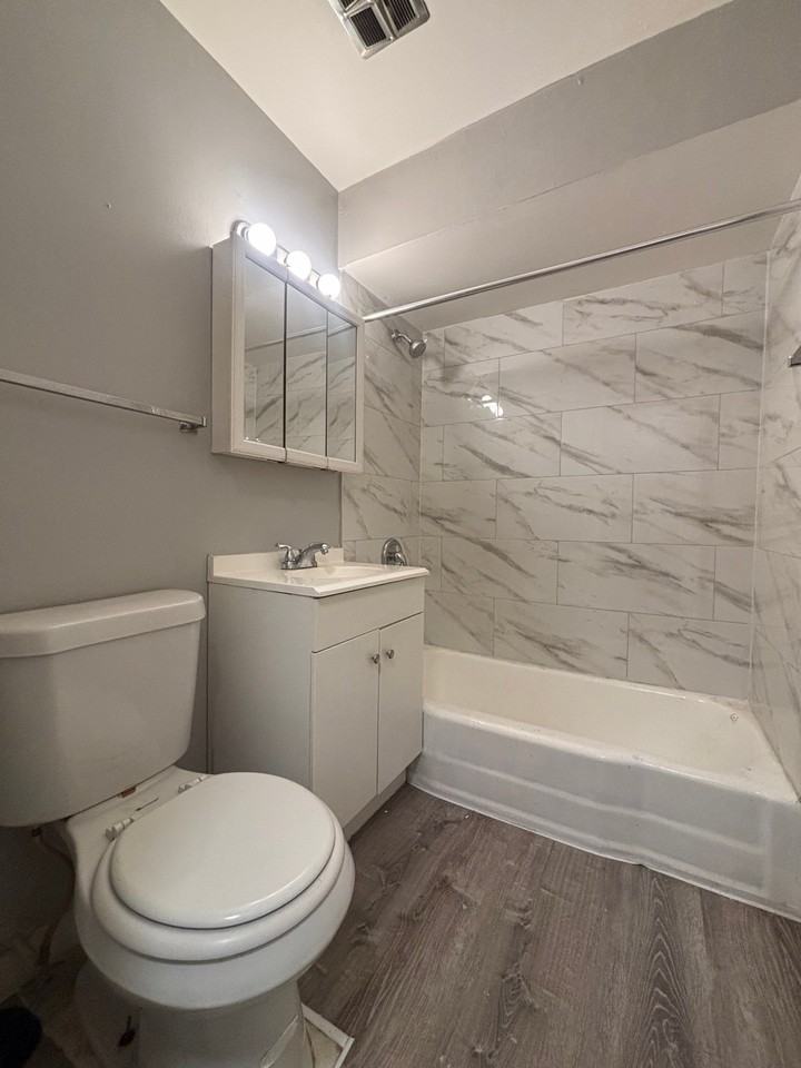 10720 S Ridgeland Ave #17 - Photo 5 of 5