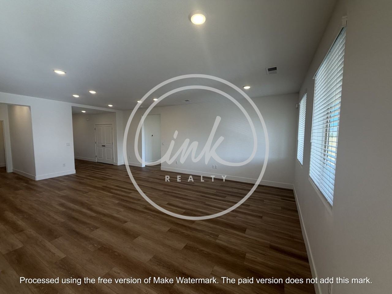 185 Radiant Dr - Photo 3 of 30