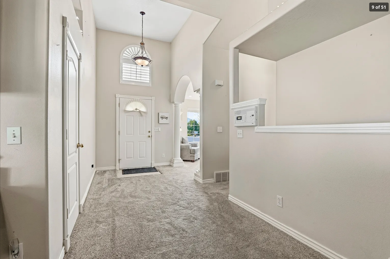 1403 S 600 W - Photo 6 of 48