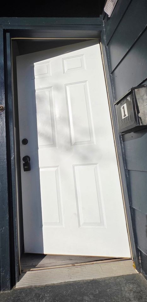 414 33rd Ave N #1 - Photo 3 of 16