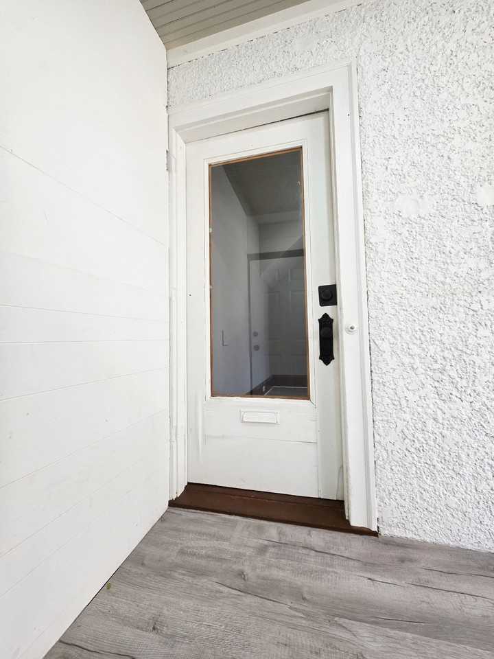 414 33rd Ave N #1 - Photo 5 of 16