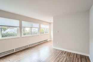 Spacious Apartment on Alki Beach! - Photo 1 of 1