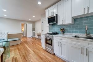featured image of 11 Lawrence St