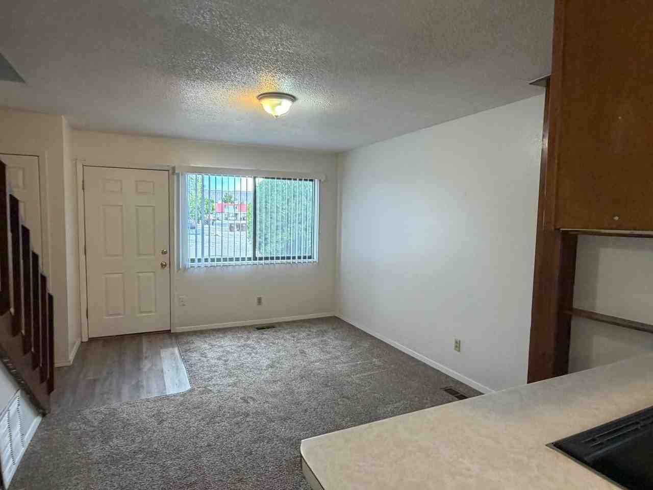 459 Topaz Dr #A - Photo 3 of 12