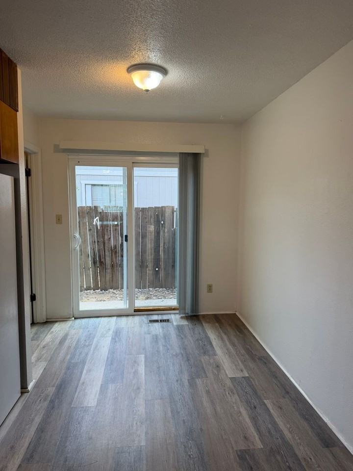 459 Topaz Dr #A - Photo 4 of 12