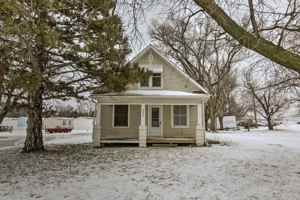 featured image of 3100 N 35th St