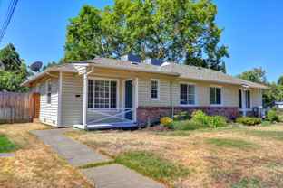5400-5402 Folsom Blvd - Photo 1 of 1