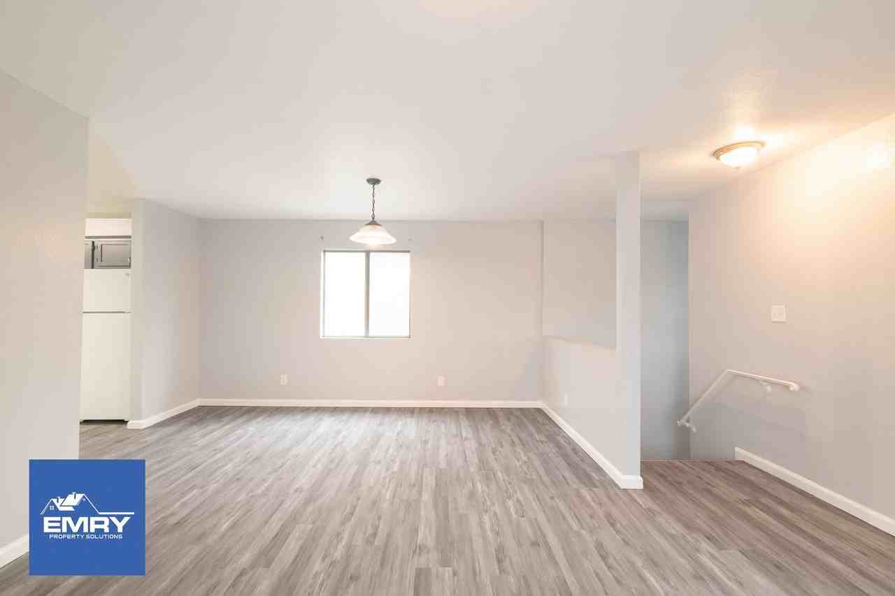 106010 S Wilmington Ave - Photo 7 of 20