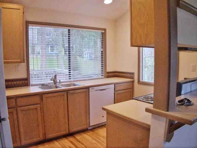 4531 191st Ave Se - Photo 5 of 12