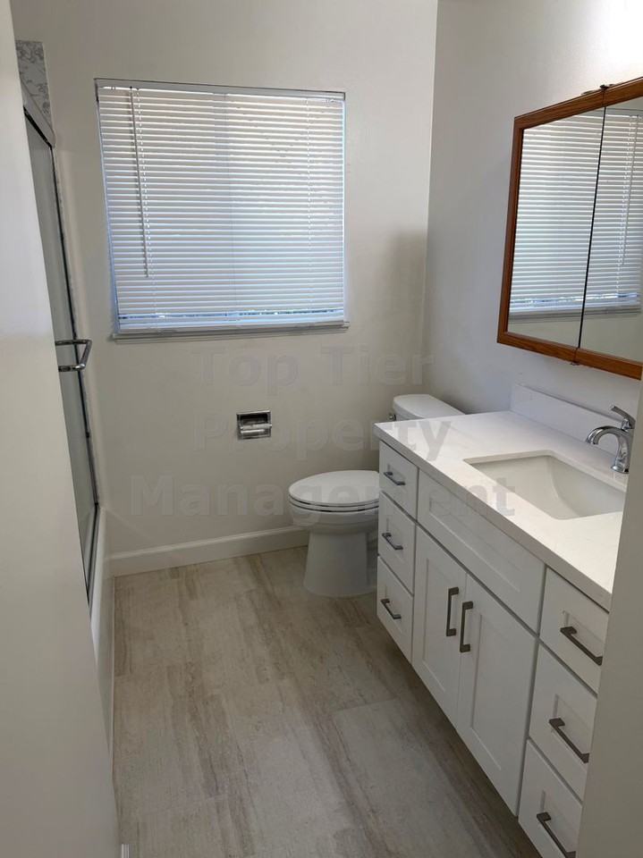 2827 San Carlos Dr - Photo 7 of 14