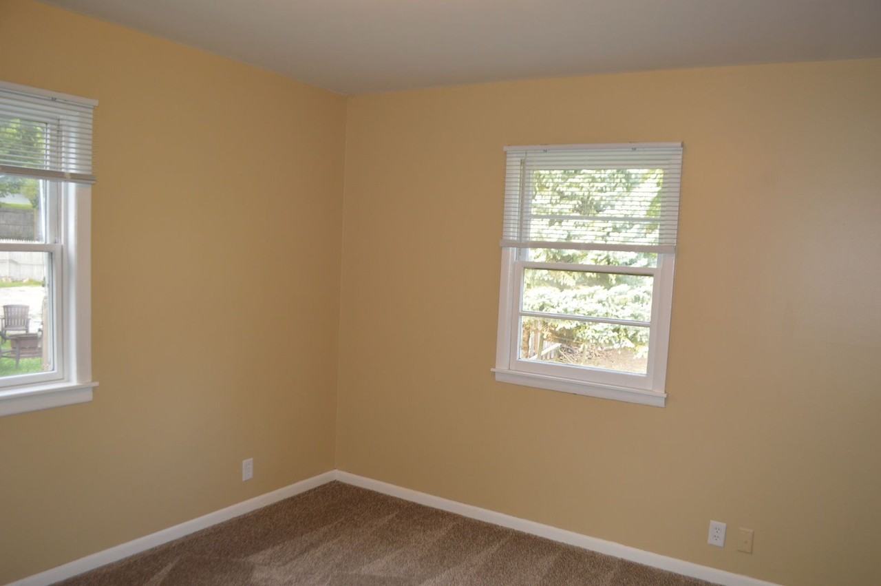 1110 S Shore Dr - Photo 7 of 21