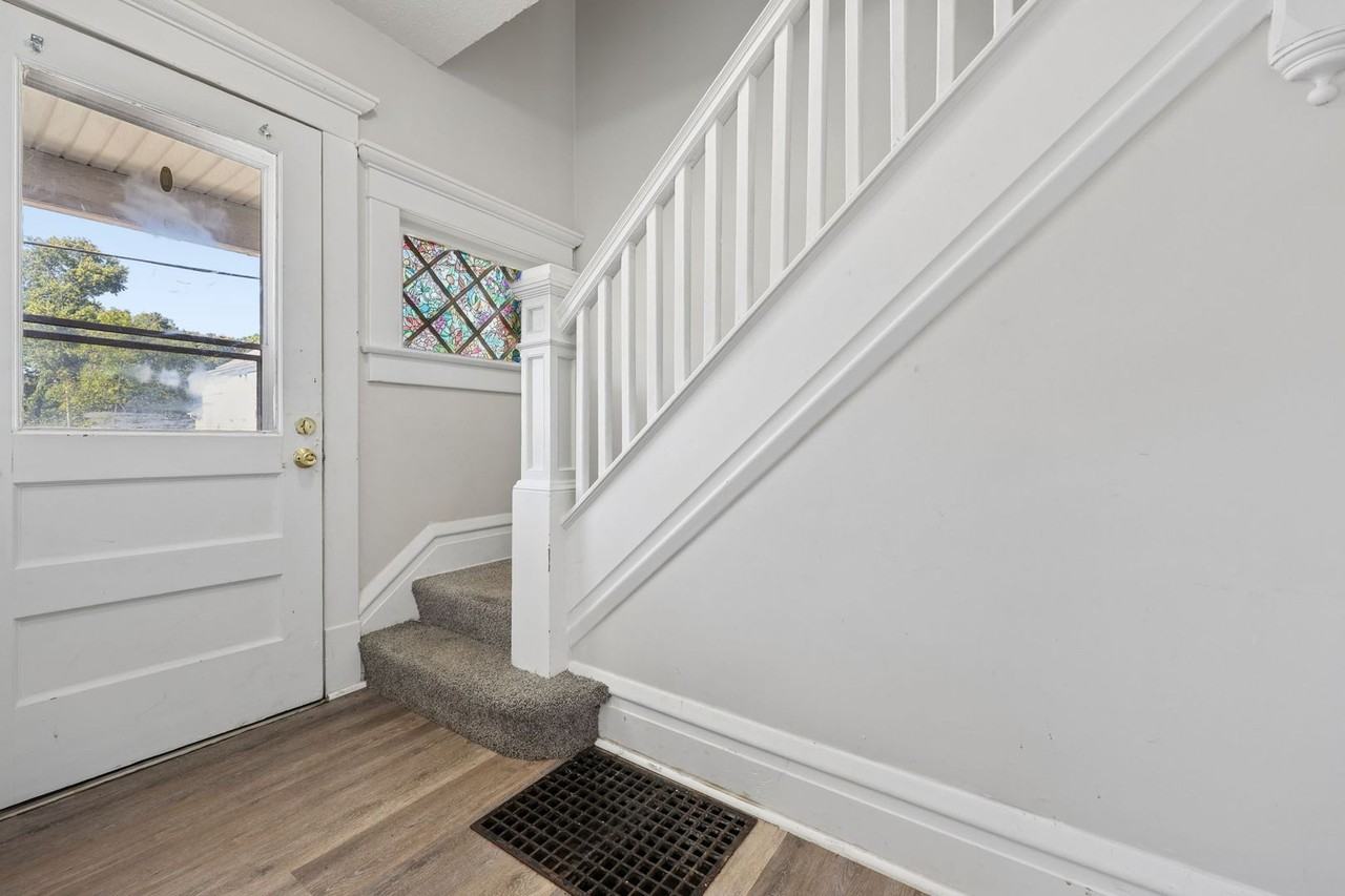 304 Mount Vernon Rd - Photo 6 of 37